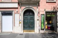 "Elegant 4BR Apartment in Historic Palazzo Vatican Steps" - B&B Roma