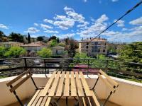 Appartement spacieux de standing - parking gratuit - B&B Aix-en-Provence