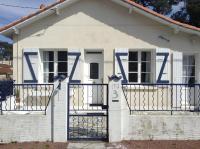 Charmante petite maison typique Royan JUILLET Location minimum 7 jours Pas de court séjour - B&B