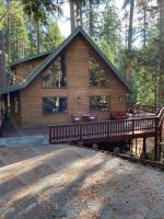 Gorgeous cabin in BLS with EV Chgr, Pool Access and Gameroom - B&B Arnold