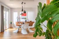 Artful City Loft with Rooftop Terrace, Near Beach - Chambres d’hôtes Chionáto
