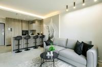 SKY Home- Penthouse Sky -Manufaktura, Bezpłatny, Parking, Klimatyzacja, Dostęp na Kod - B&B Lodz