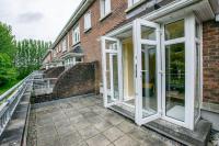 City Center 4 Bedroom Townhouse - Sleeps 8 - Chambres d'hôtes Galway