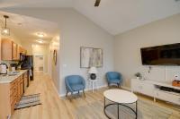 Walk to Ocean Myrtle Beach Home with Pool Access - Bed and Breakfast Myrtle Beach