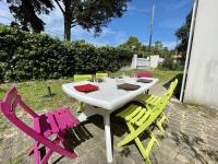 Maison récente 4 pers, jardin clos, Wifi gratuit, à 500m de la plage et marché de Domino à Oléron - FR-1-246A-161 - Ferienwohnung