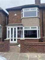 Lovely 2 Bed Full House By The Beach - B&B Liverpool