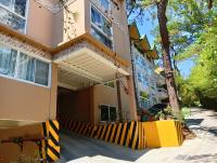 Grandview Residences by Vilma-unit 204 near Burnham Park - B&B Baguio