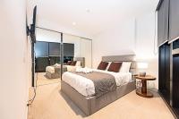 Bright Urban Oasis - Ferienwohnung