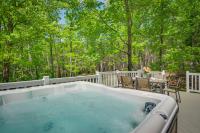 Hot Tub, Sauna, Game Room! Massanutten Resort Home - Chambres d’hôtes McGaheysville