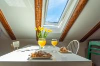 Cool attic apartment Marina - B&B