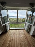 Matisse Residence - 80 m2 with Sea View and terrace - B&B Nerezine