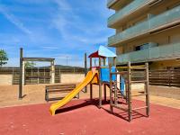 NEW! Apartamento con 2 piscinas, parque infantil, a 1 min de la playa - B&B