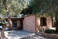 Villa Premiere immersa nel verde a Castelluzzo - B&B Castelluzzo