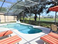B&B Orlando - 3000sf fenced waterfront private pool villa 15 minutes from Disney! - Bed and Breakfast Orlando