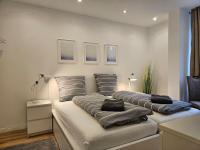 Central City White Line - B&B
