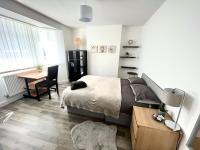 B&B Hither Green - Modern Double Room with Fire TV - Bed and Breakfast Hither Green