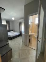 Vila Zini - Bed and Breakfast Vlorë