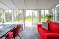 Church Farmhouse - Castle View (4 bedroom) & Church View (2 bedroom) - B&B Castletown
