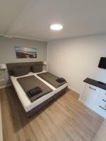 Apartment 4