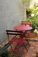 La Sardinière, Charmante maison dans un jardin - B&B