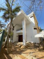 Livingville Nine - B&B