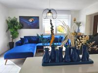 B&B Spaichingen - AMS Apartments The Royal Blue - Bed and Breakfast Spaichingen