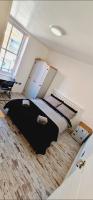B&B Leicester - City Centre 2 Bed 2 Bath 5 guest with Cheapest overnight Car park - Bed and Breakfast Leicester