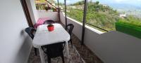 Dreibettzimmer mit Balkon