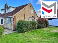 Curzon House Two - Great for Contractors or Family Holidays - Bed and Breakfast