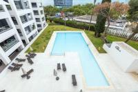Marbella luxury brand new 2-bedroom apartment, 3 min walk to the beach! - Chambres d'hôtes Marbella