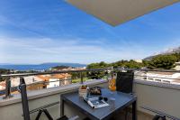 B&B Makarska - Apartment Navis, Sea View - Bed and Breakfast Makarska