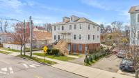 Gorgeous Waterfront 2 Bedroom 1 Bath Modern Home. - Chambres d’hôtes