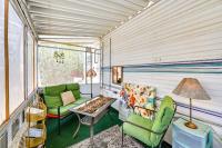 Yuma Getaway with Pool Access, 5 Mi to Lutes Casino! - B&B Yuma