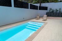 Modern 3BR Home with Own Private Pool - B&B