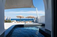 Deluxe Suite with Sea View and Jetted tub