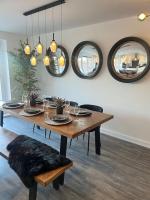 Outstanding 4-Bedroom Town House By Valore Property Services - B&B Milton Keynes