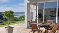 B&B Knysna - Knysna Private Estate Lagoon Apartment - Garden Apartment - Secure Estate - Bed and Breakfast Knysna