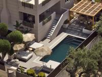 Conte Gesto Villa, with Heated Pool, By ThinkVilla - B&B