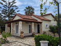 Almyros Garden House - B&B