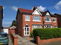 Moonlight House - sleeps 7, driveway, garden - B&B Crewe