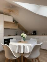 Chez Gustave charmant T2, 4 min place Ducale - B&B Charleville-Mézières