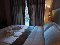 Elvish Garden Boutique B&B - Chambres d’hôtes Berat