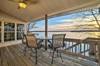 Peaceful Big Sandy Home with Deck on Kentucky Lake! - B&B