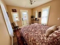 Violet Cottage at Zenzen Gardens - B&B Paonia