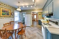 Charming Pet-Friendly Vacation Rental w/ Backyard! - B&B Caledonia