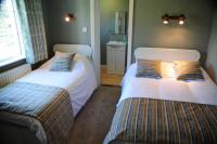 Twin Room with Private Bathroom