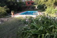 casa en las sierras piscina y rio cerca - B&B