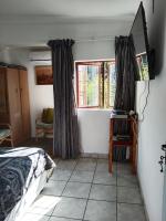 Jacobs Cottage by the Ocean - Bed and Breakfast Port Shepstone
