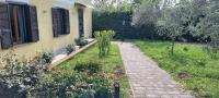 Oltre la Siepe Apartment - B&B