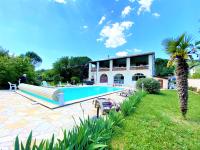 Gîte et chambre d'hôtes LE MERCOIRE, piscine chauffée et jacuzzi - B&B